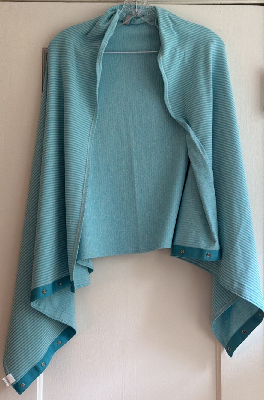 Lululemon Athletica Vinyasa Scarf Wrap Shawl One Size Aqua White Stripe